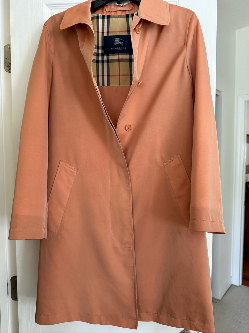 Burberry Women's Belted Trench Coat in Iridescent Peach, 2R - Picture 2 of 10